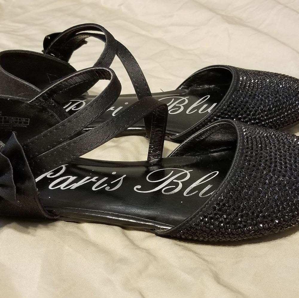 Dress sandals